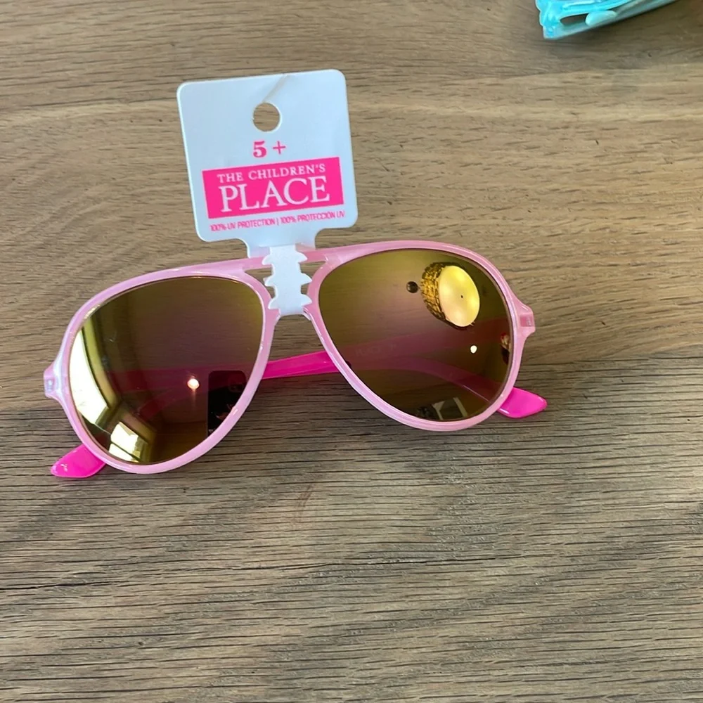 2 Pairs of Youth Aviator Sunglasses